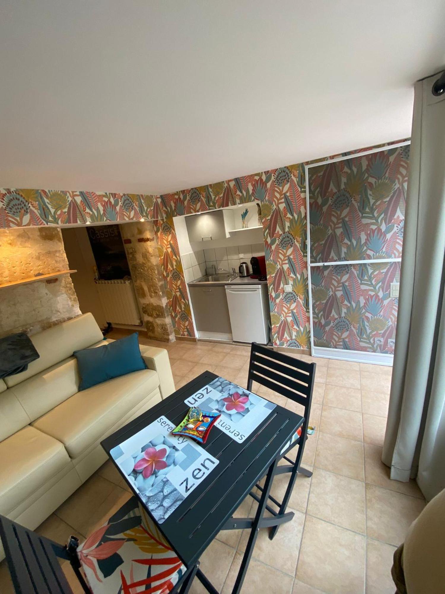 Andandco Hotell Marseille Eksteriør bilde